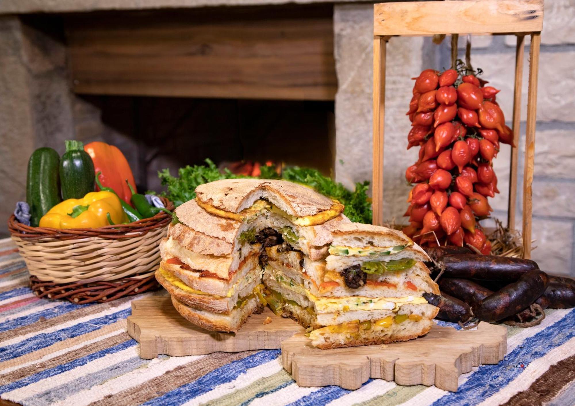 Agriturismo Terra E Sapori Campodipietra ภายนอก รูปภาพ