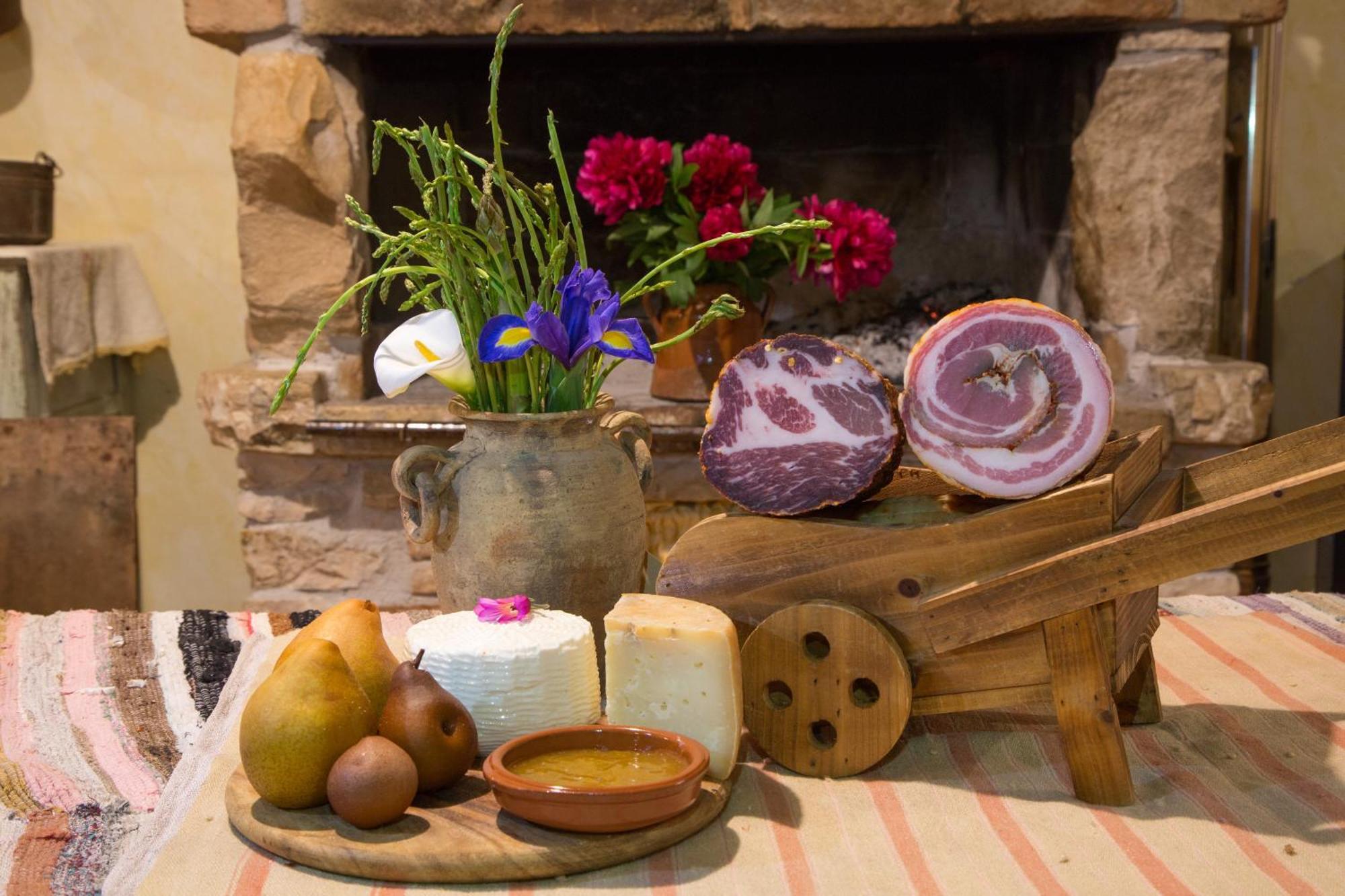 Agriturismo Terra E Sapori Campodipietra ภายนอก รูปภาพ