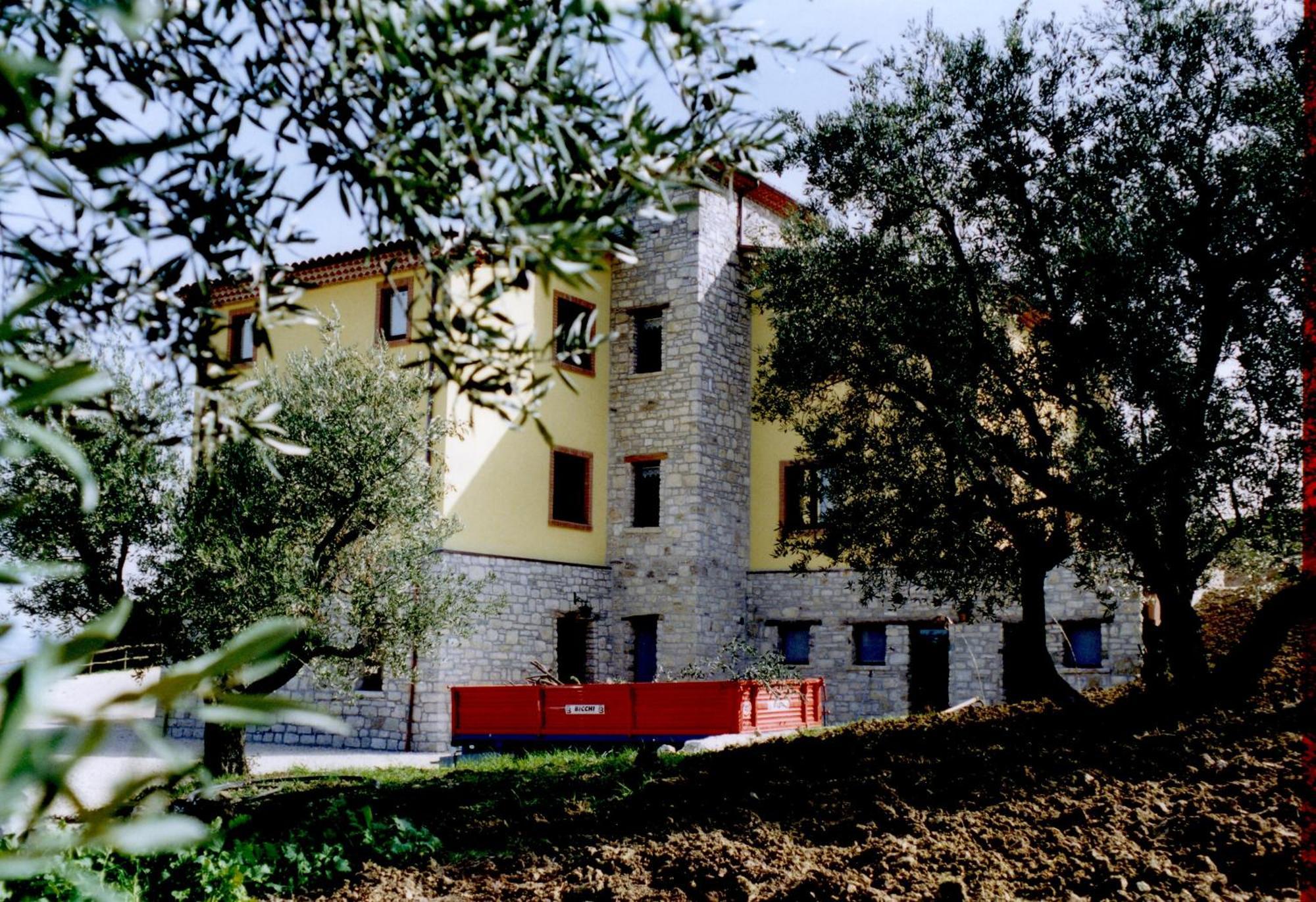 Agriturismo Terra E Sapori Campodipietra ภายนอก รูปภาพ